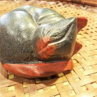 ネコ 置物 木彫り アニマル オブジェ アジアン雑貨 丸まりねこ 眠り猫 インドネシア