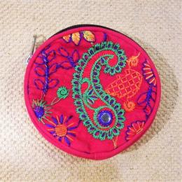 ポーチ アラウンドミラーポーチ ピンク 丸形 カラビナ付 ミラー刺繍 インド製