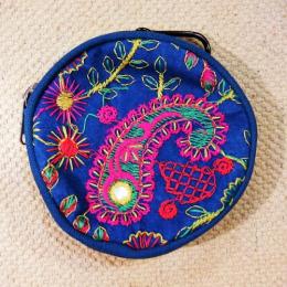 ポーチ アラウンドミラーポーチ ターコイズ 丸形 カラビナ付 ミラー刺繍 インド製