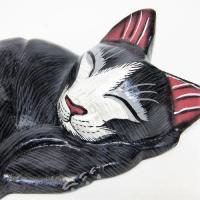 ネコ 置物 オブジェ 眠りねこ 黒ネコ 黒白 インドネシア 木彫り アニマル インテリア雑貨